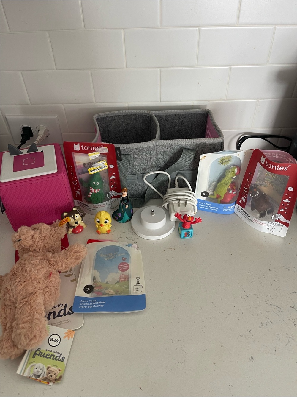 Pink Tonies Box and many Accessories - Kids Toys